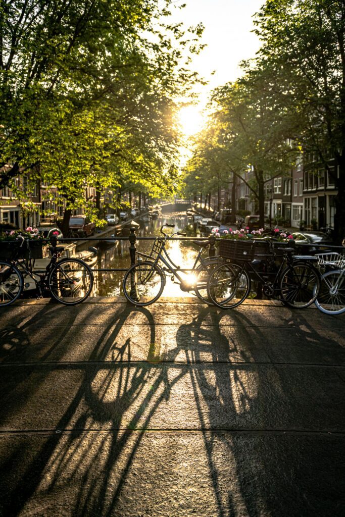 Cities as Dating Profiles - Amsterdam