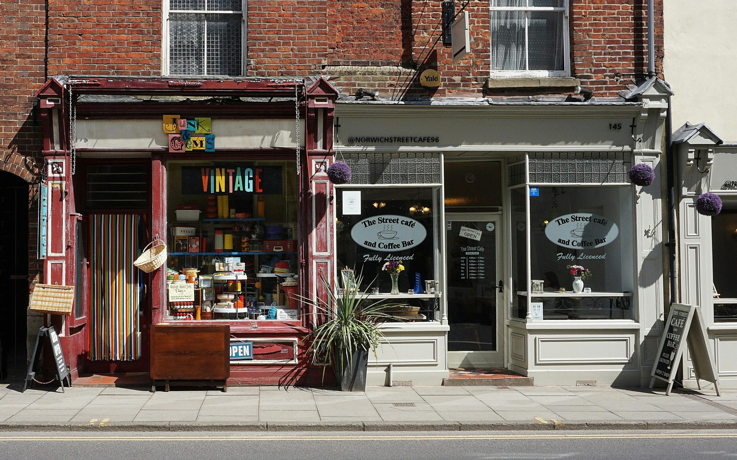 Sustainable Travel Tips That Actually Work - buy like a local
