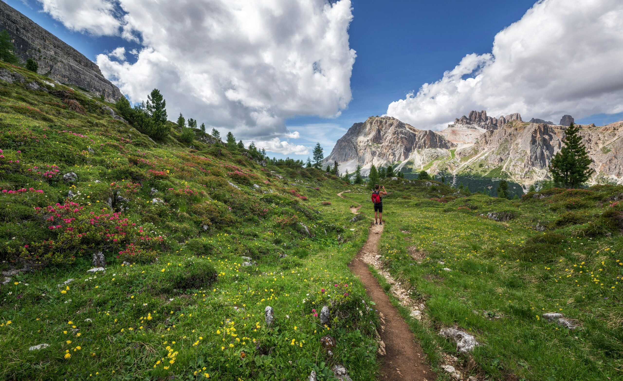 Sustainable Travel Tips That Actually Work - stick to the trail